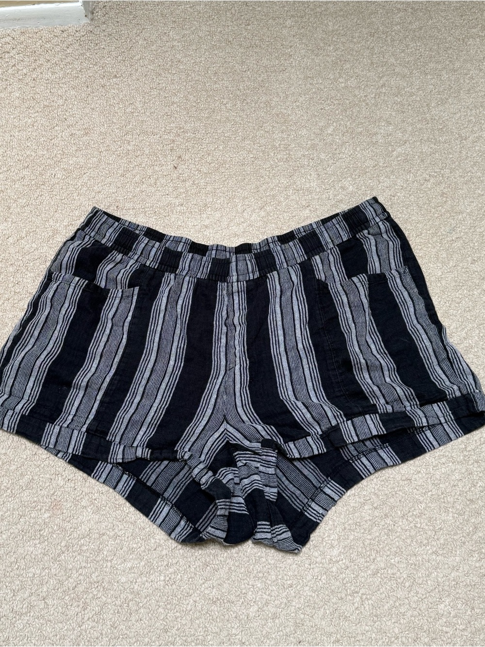 Old Navy High-Waist Linen Blend Shorts